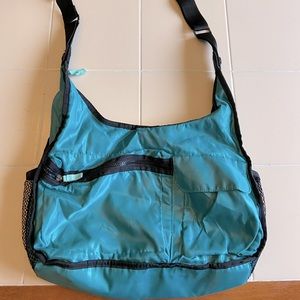 Explorista Crossbody Thirty-One
